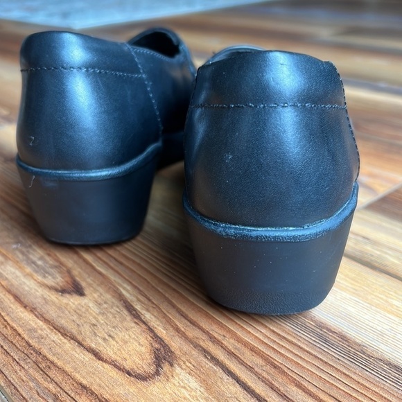 Clark’s collection clogs size 7.5 - Picture 6 of 8